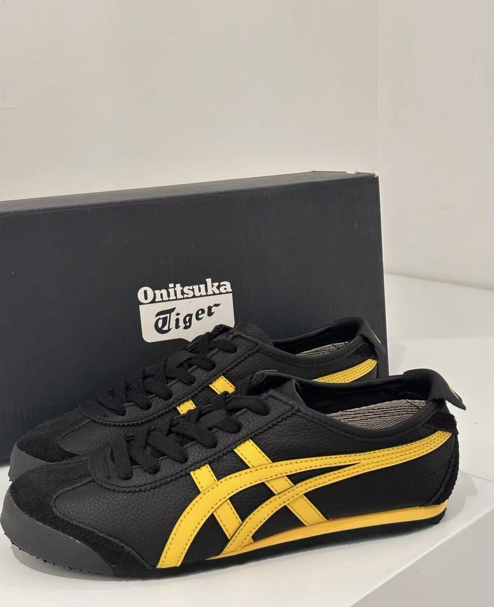 Onitsuka Tiger by Asics Mexico 66 (shoe box not included)
